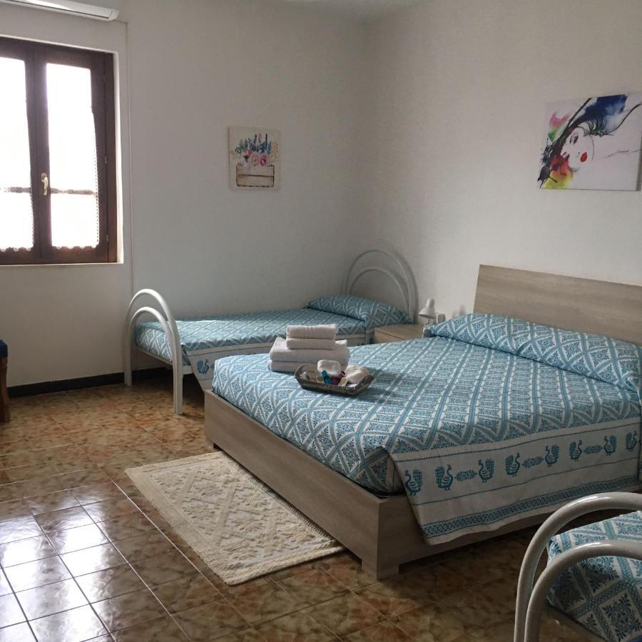 B&B Mideri Urzulei Bagian luar foto